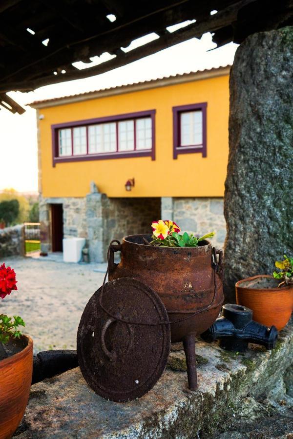 Maison d'hôtes Casa Do Ribeiro à Lago  Extérieur photo